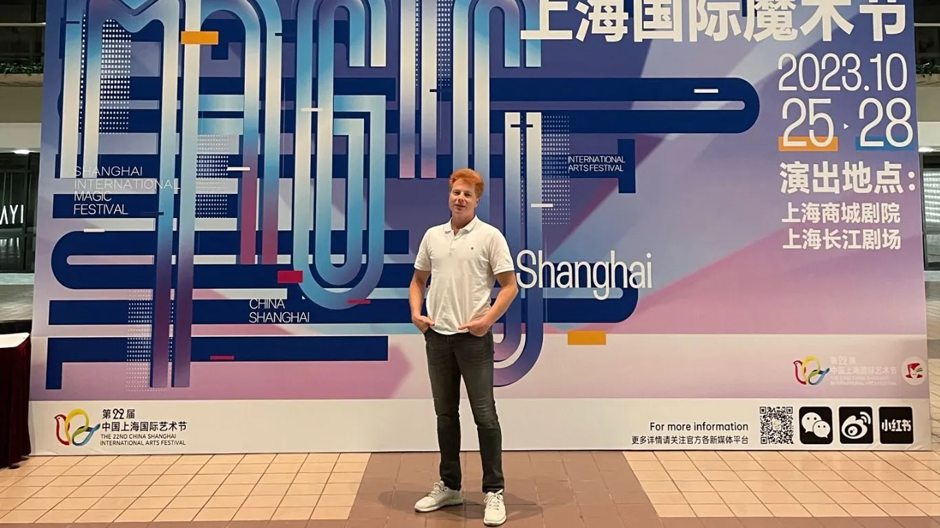 Yunke en el festival internacional de magia de Shanghái
